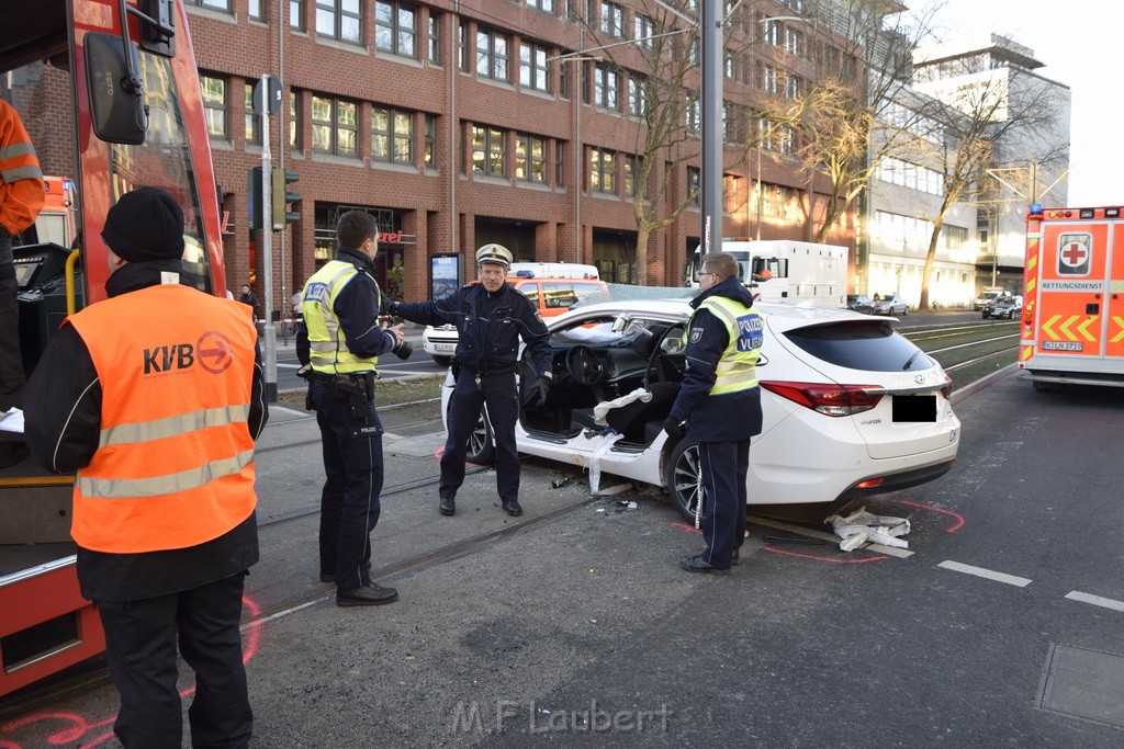 VU PKW Strab Koeln Mitte Pipinenstr Hohestr P136.JPG - Miklos Laubert